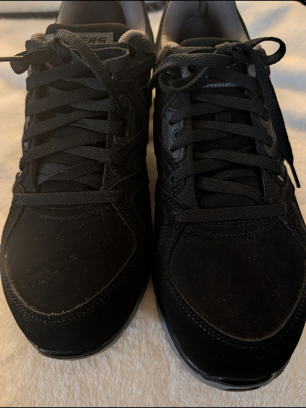 Skechers Men’s Black Casual Lace-Up Sneakers Steal Toe